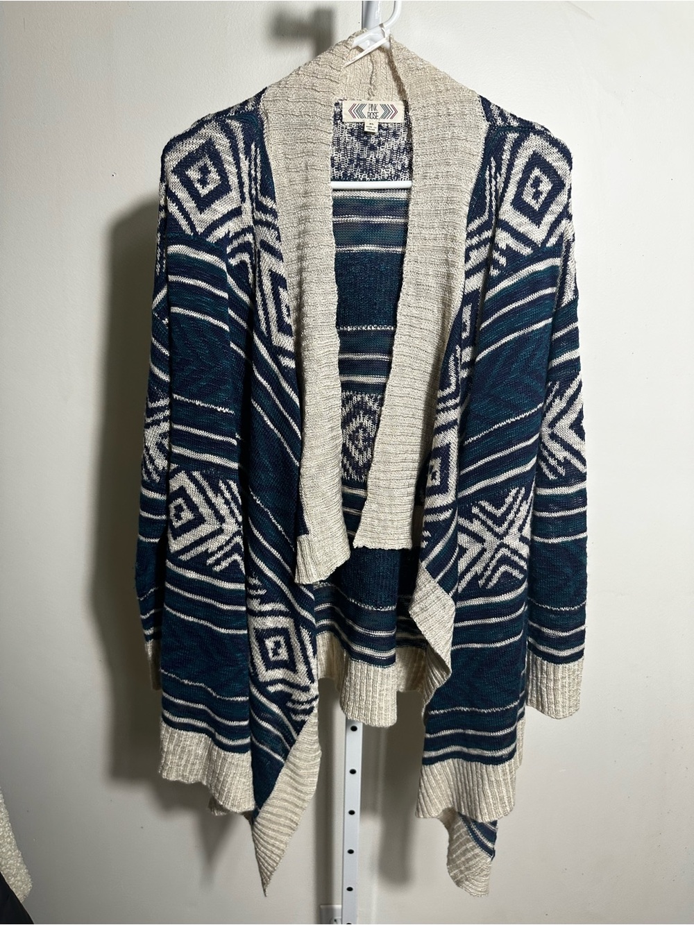 S94. Pink Rose XL Southwestern Aztec Waterfall Open Front Cardigan Blue Cream